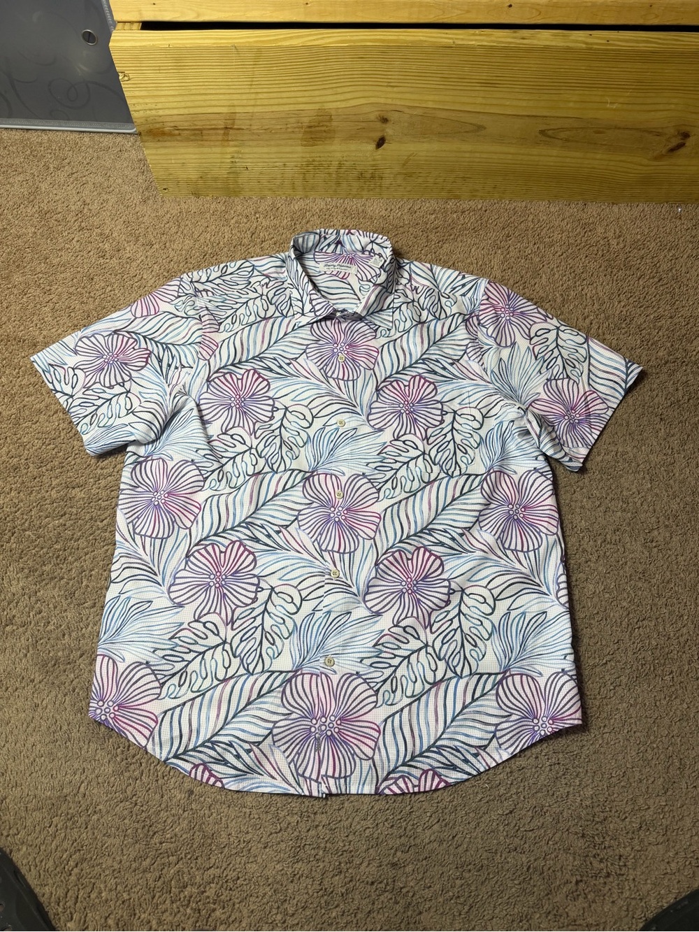 Tommy Bahama White Short-Sleeve Button-Down with Pink & Blue Floral Print
